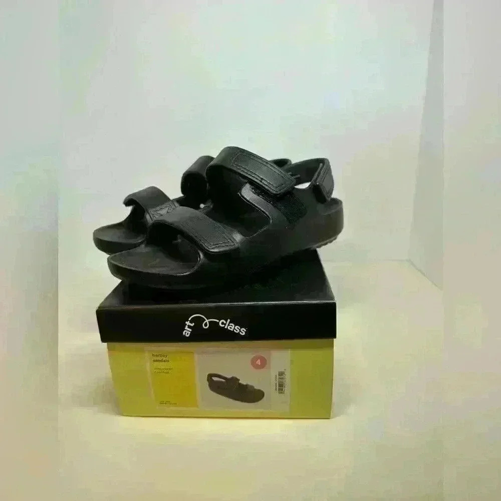 New Art Class Black Hartley Sandals Girls Size 4